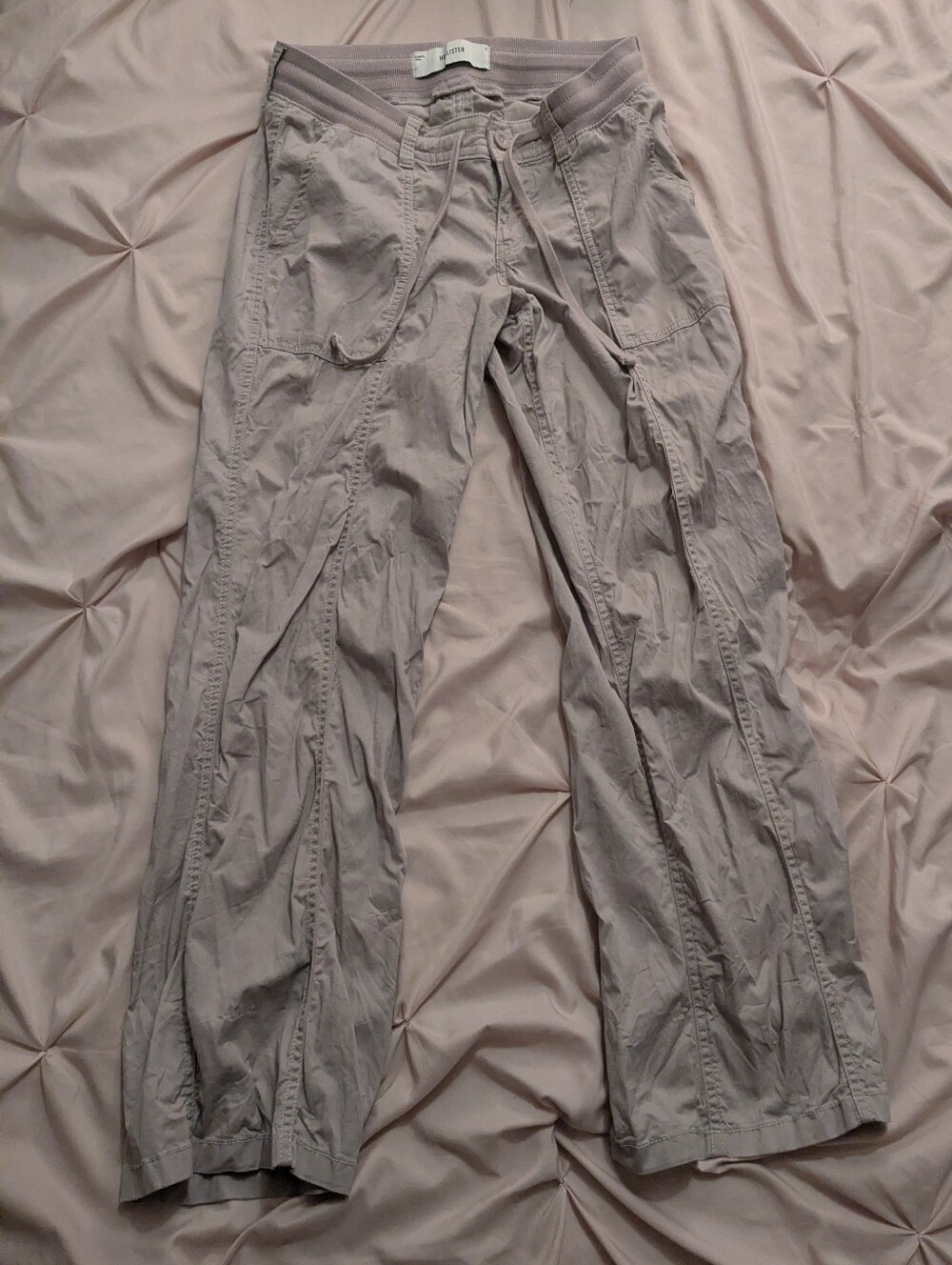 Hollister Low-Rise Cargo Pants, Pinkish Greyish Khaki, Adjustable Waist